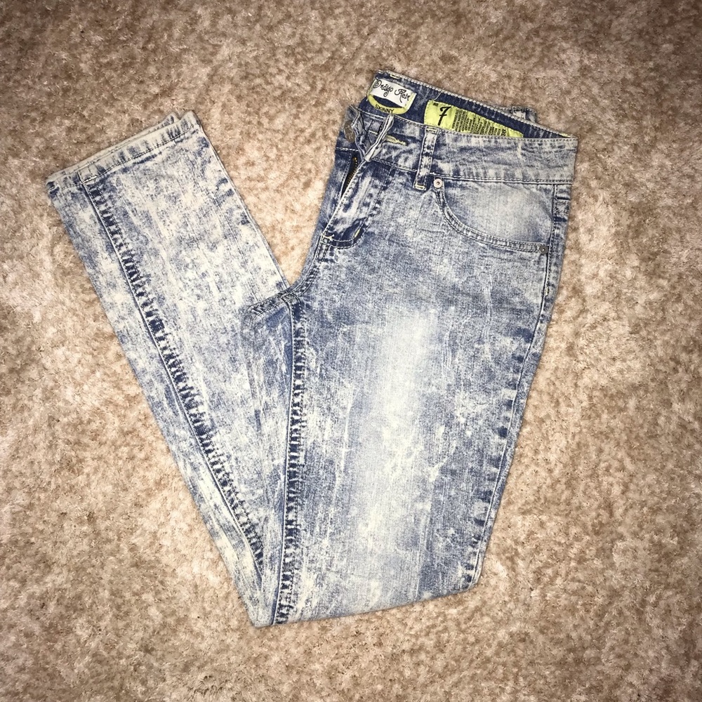 Acid Wash Skinny Jeans